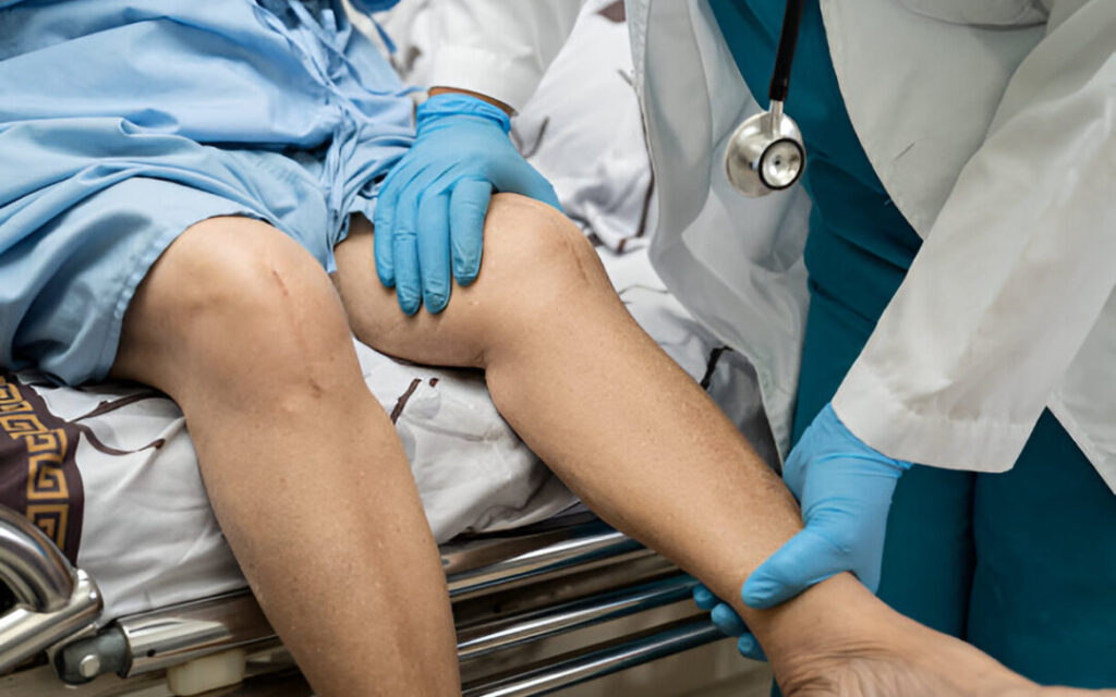 Knee Pain Solutions: Consult a Top Knee Replacement Surgeon in Chandigarh Knee Pain Solutions: Consult a Top Knee Replacement Surgeon in Chandigarh