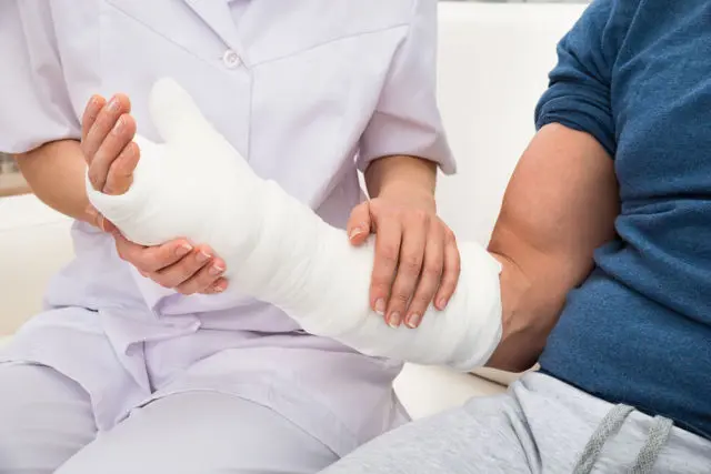 Best Hospital for Bone Fracture in Mohali – Advanced Care & Recovery